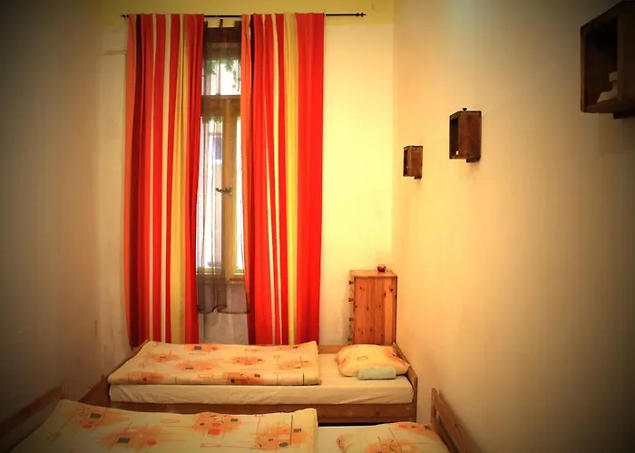 Classic Twin Room